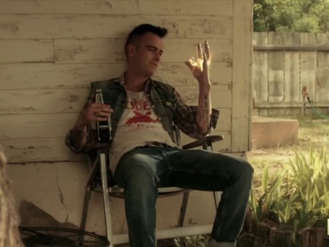 preacher-amc-tv-series-seth-rogen-photo-5-679x512