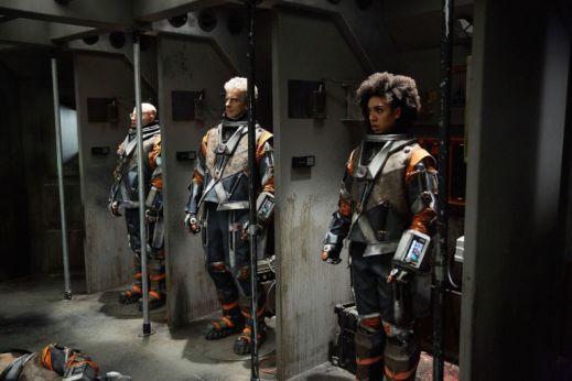 gallery-1494348562-doctor-who-oxygen-preview