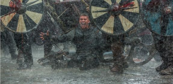 history-channels-vikings-season-5-episode-3-homeland-ivar-the-boneless-in-battle
