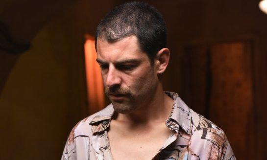 52b2c879-eb45-4fc9-92f3-1f6551982aa4-acsversace-ep302_scday-ray_0088